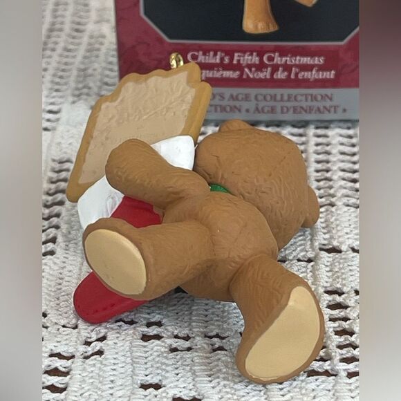 Hallmark Keepsake Child’s Age Collection Fourth Christmas Bear Ornament 1994 - Picture 6 of 9
